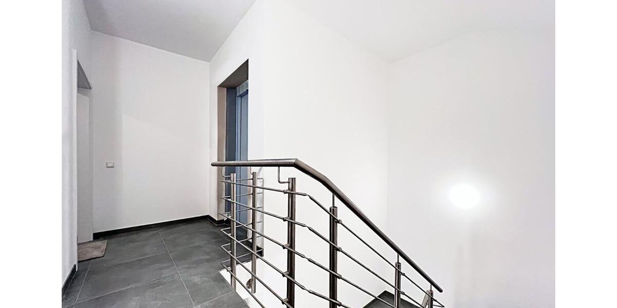 Dachgeschoßwohnung Euskirchen - 3 Zimmer, 71 m&sup2;, 994&euro; | Angebot:23407150