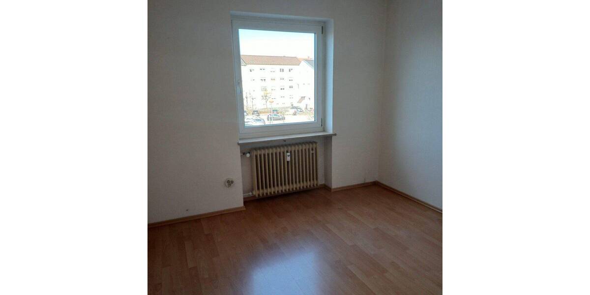 Etagenwohnung Weiden Lerchenfeld - 3 Zimmer, 68 m&sup2;, 783&euro; | Angebot:26816222