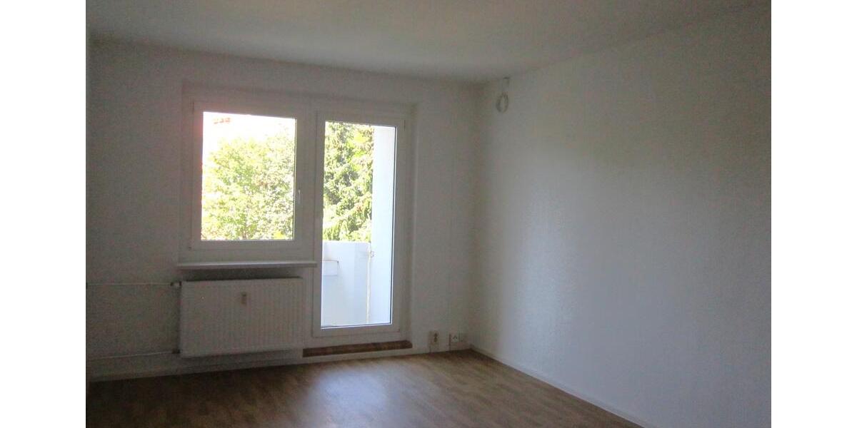 Etagenwohnung Crimmitschau - 4 Zimmer, 87 m&sup2;, 589&euro; | Angebot:19635396