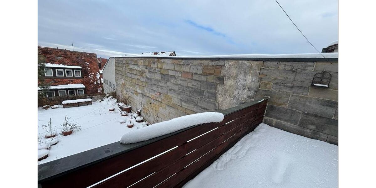 Dachgeschoßwohnung Altdorf bei Nürnberg - 4 Zimmer, 125 m&sup2;, 1.175&euro; | Angebot:24813547