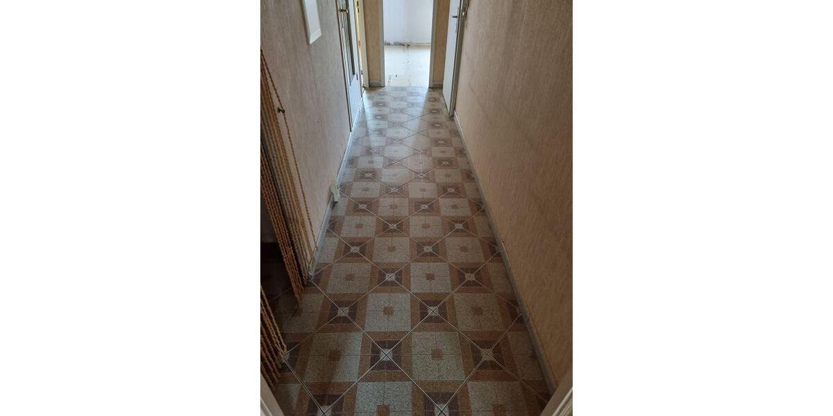 Etagenwohnung Sömmerda - 3 Zimmer, 60 m&sup2;, 510&euro; | Angebot:25977657