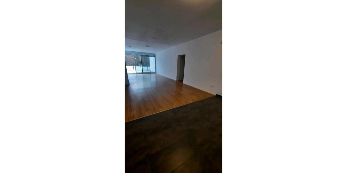 Erdgeschoßwohnung Frammersbach - 3 Zimmer, 125 m&sup2;, 650&euro; | Angebot:26326258