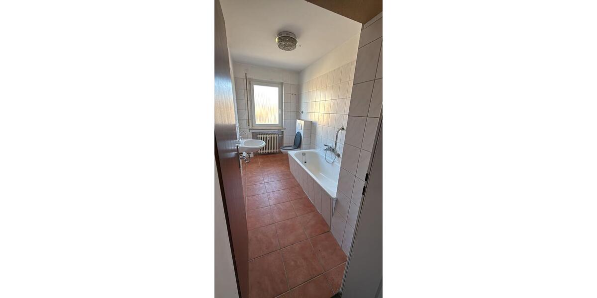 Etagenwohnung Korbach - 4 Zimmer, 86 m&sup2;, 800&euro; | Angebot:26023566