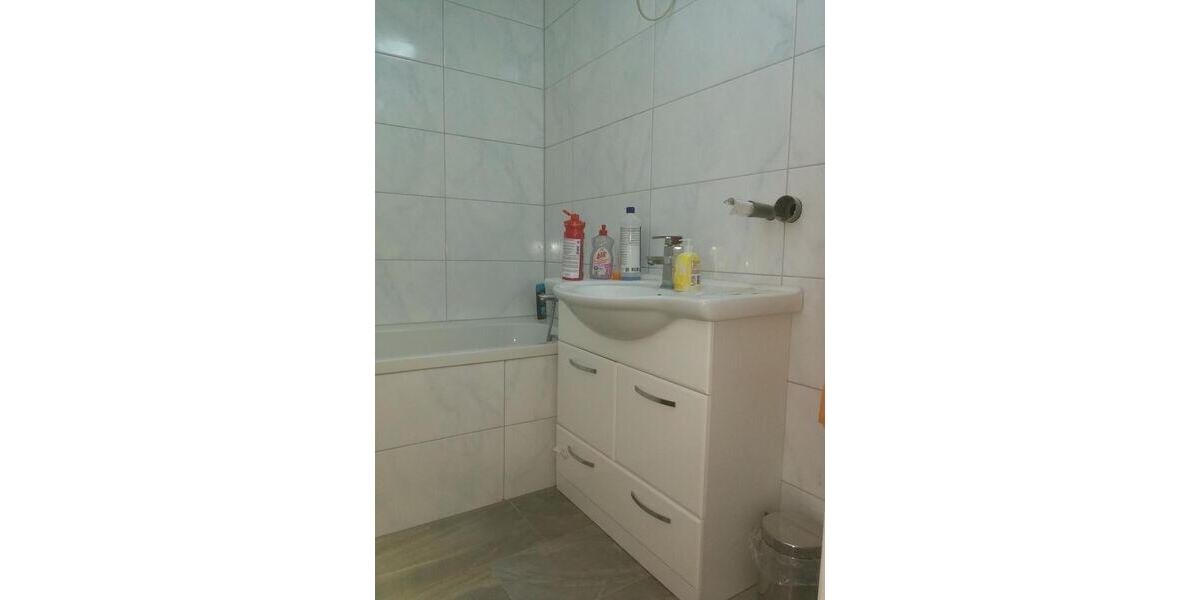 1 Zimmer in 3 Zimmer Nichtraucher WG in einer 74qm Wohnung - Bitt 1 zimmer