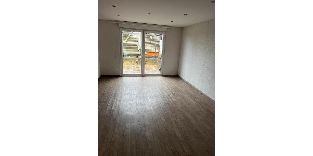 Bauernhaus, Landhaus Rammelsbach - 5 Zimmer, 156 m&sup2;, 1.000&euro; | Angebot:25949527