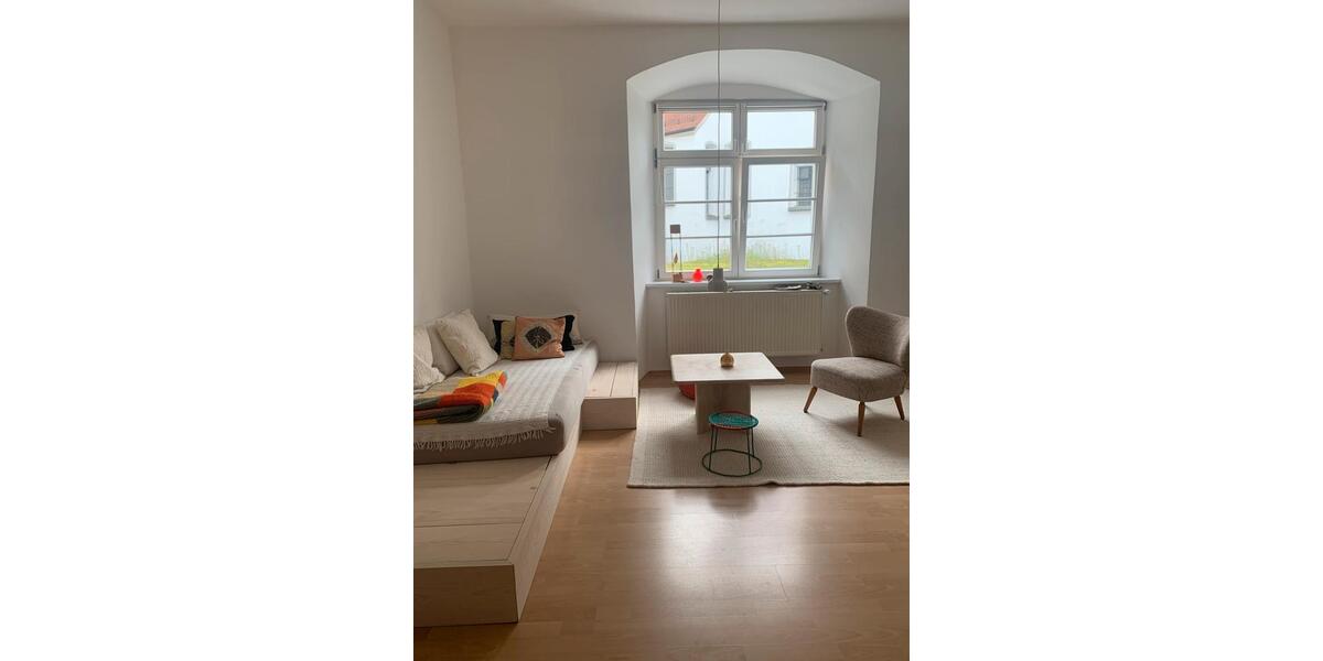 Etagenwohnung Bad Waldsee - 2 Zimmer, 77 m&sup2;, 990&euro; | Angebot:25305310