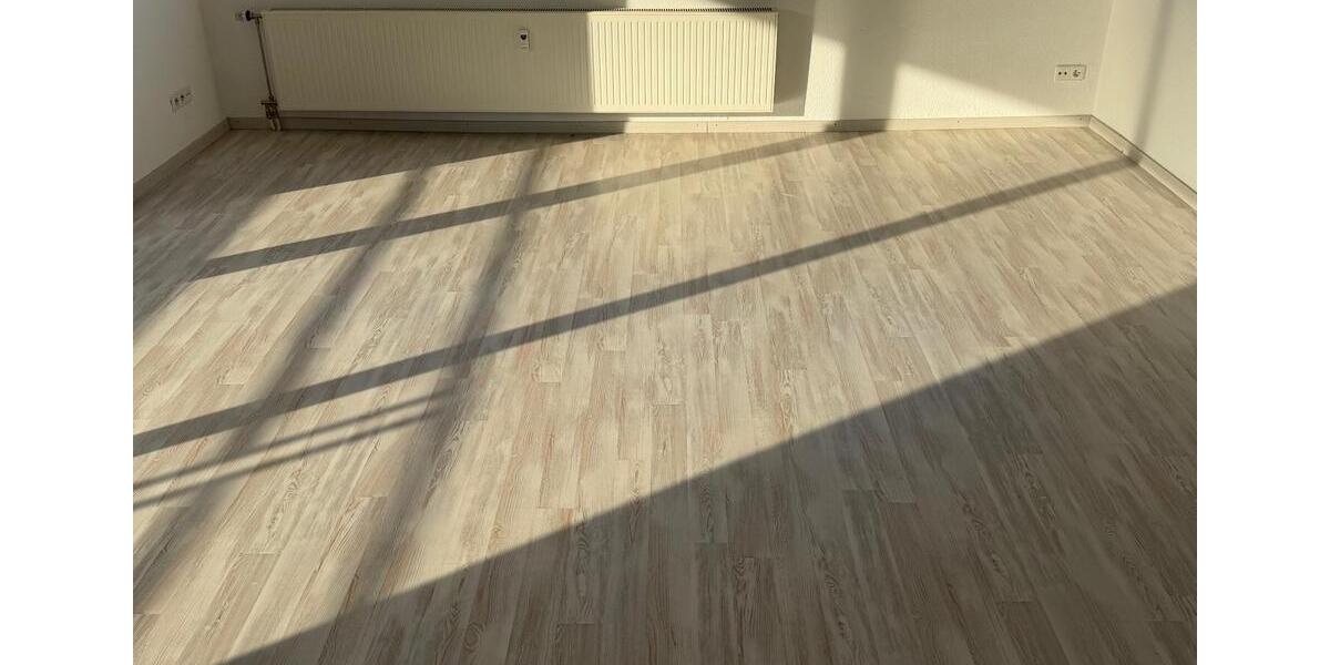 Etagenwohnung Hüttlingen - 3 Zimmer, 100 m&sup2;, 950&euro; | Angebot:25641317