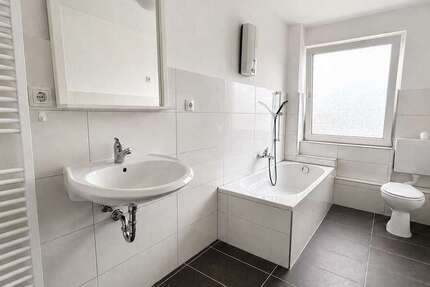 Wohnung Duisburg Angerhausen - 1 Zimmer, 46 m&sup2;, 345&euro; | Angebot:26732625