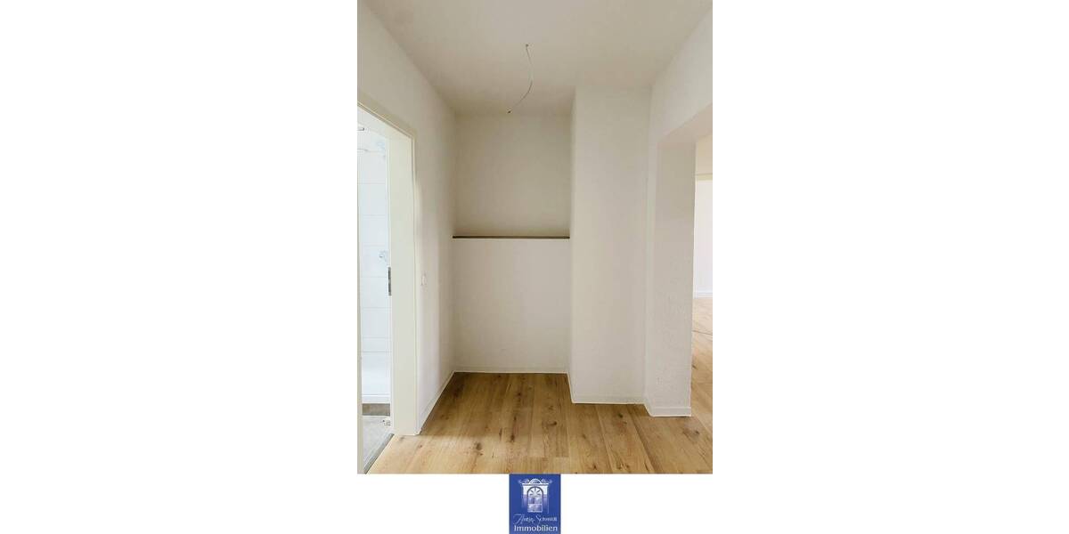 Etagenwohnung Hartha - 3 Zimmer, 72 m&sup2;, 404&euro; | Angebot:26161480