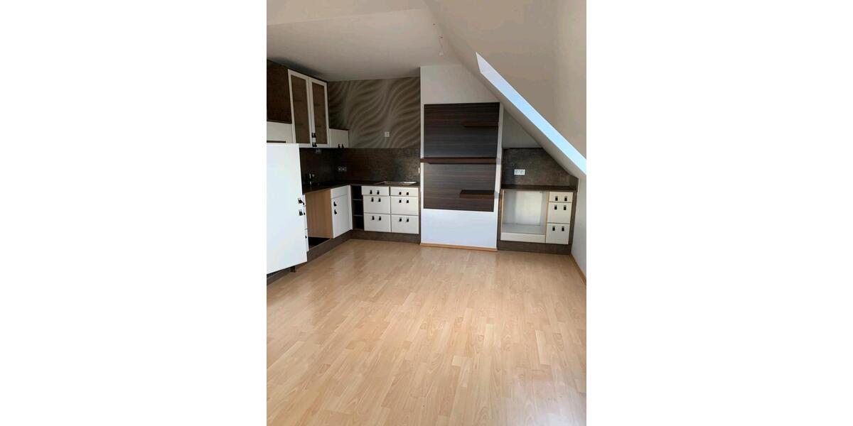 Dachgeschoßwohnung Halberstadt - 3.5 Zimmer, 114 m&sup2;, 700&euro; | Angebot:26151733