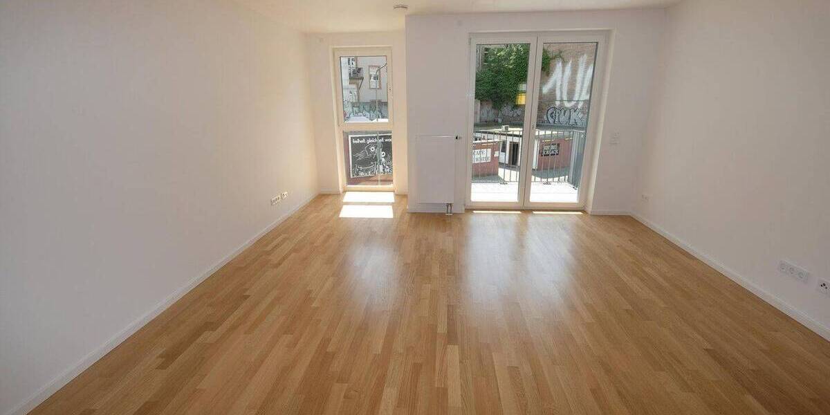 Etagenwohnung Frankfurt am Main Innenstadt - 2 Zimmer, 61 m&sup2;, 1.400&euro; | Angebot:26113075