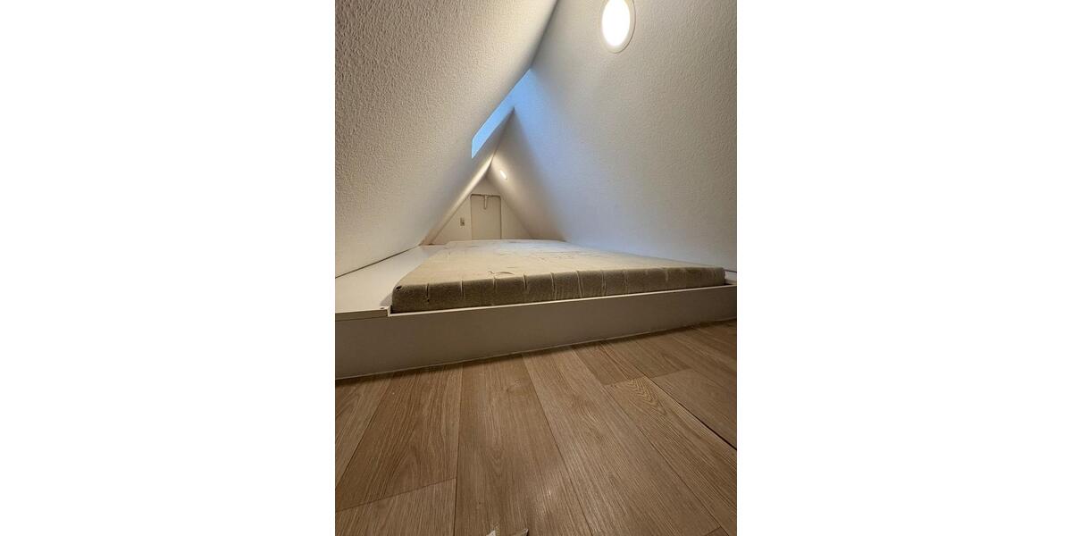 Dachgeschoßwohnung Herborn - 1 Zimmer, 39 m&sup2;, 350&euro; | Angebot:25117997