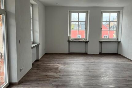 Aussergewöhnlich schöne Wohnung in SchwarzenbachSaale 2 zimmer