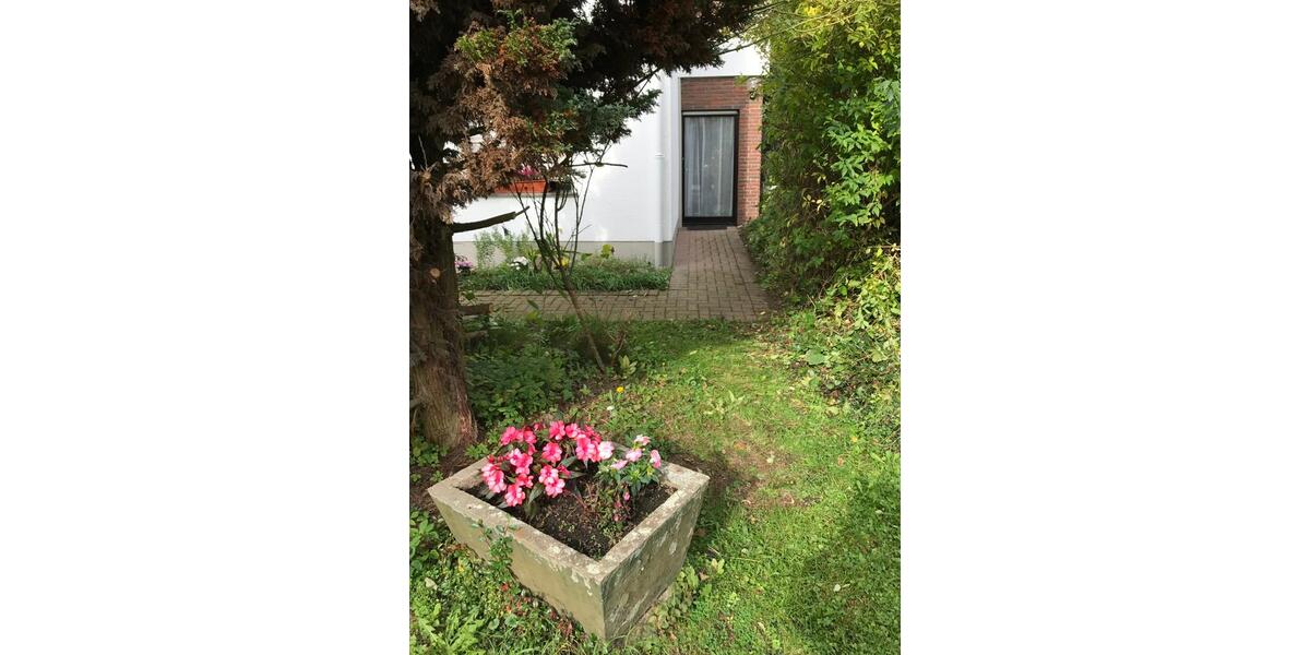 Erdgeschoßwohnung Hattingen Niederbonsfeld - 1 Zimmer, 25 m&sup2;, 300&euro; | Angebot:24663558