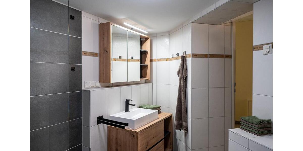 Etagenwohnung Siegburg - 2 Zimmer, 74 m&sup2;, 1.680&euro; | Angebot:26522807