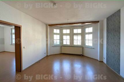 BIGKs - Suhl Mitte: 2 RaumWohnung mit sep.Küche, Bad mit Wanne+Dusche (-;)