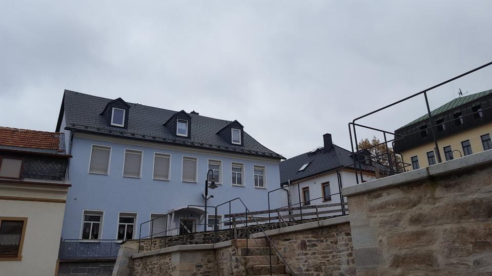 Dachgeschoßwohnung Auerbach/Vogtland Vogtland - 2 Zimmer, 40 m&sup2;, 220&euro; | Angebot:24891378