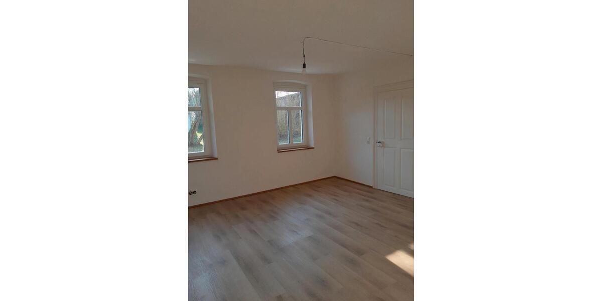 Einfamilienhaus Bad Windsheim - 4 Zimmer, 123 m&sup2;, 1.180&euro; | Angebot:25791484