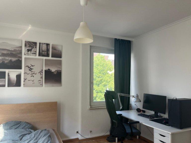 Wohnen auf Zeit Aachen Aachen-Mitte - 1 Zimmer, 24 m&sup2;, 520&euro; | Angebot:26297317