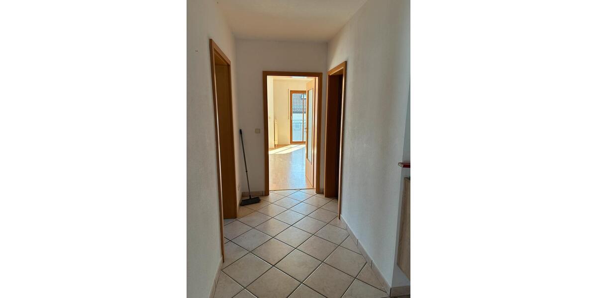 Etagenwohnung Traunreut Irsing - 3 Zimmer, 85 m&sup2;, 1.150&euro; | Angebot:25844468