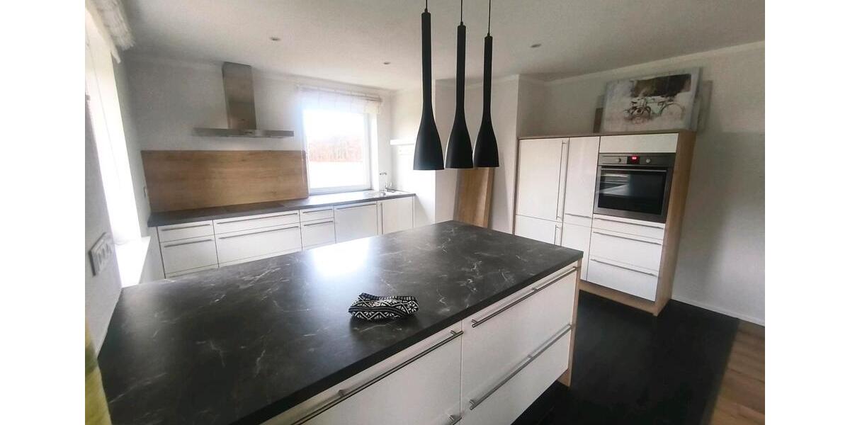 schöne 3-Zimmer Wohnung in herrlicher Alleinlage zu vermieten 3 zimmer