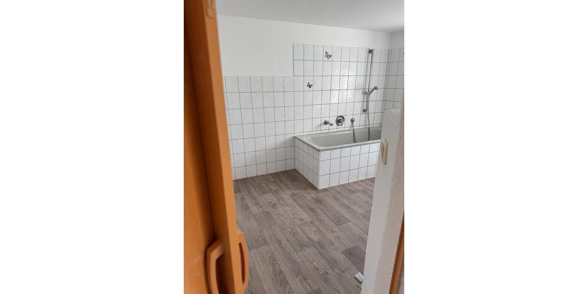 Etagenwohnung Höxter - 1 Zimmer, 70 m&sup2;, 400&euro; | Angebot:25264780