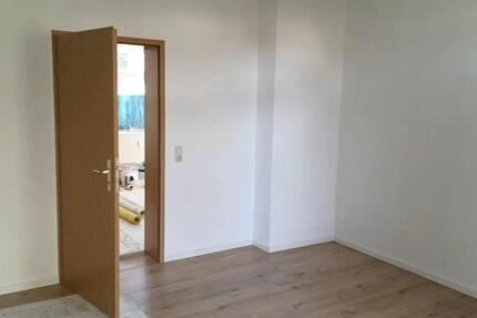 Wohnung Schleiz - 3 Zimmer, 68 m&sup2;, 450&euro; | Angebot:26299851
