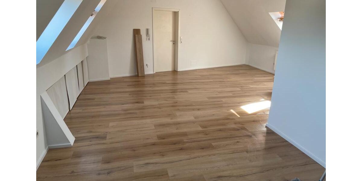 Dachgeschoßwohnung Petersaurach - 1 Zimmer, 50 m&sup2;, 775&euro; | Angebot:25281063