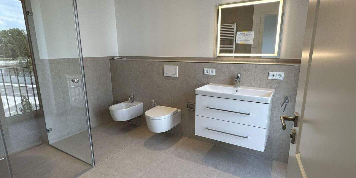 Etagenwohnung Wedel - 4 Zimmer, 139 m&sup2;, 3.225&euro; | Angebot:24226772