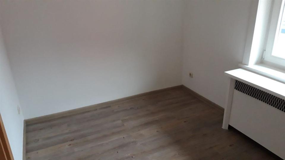Etagenwohnung Ilmenau - 2 Zimmer, 37 m&sup2;, 339&euro; | Angebot:26425564