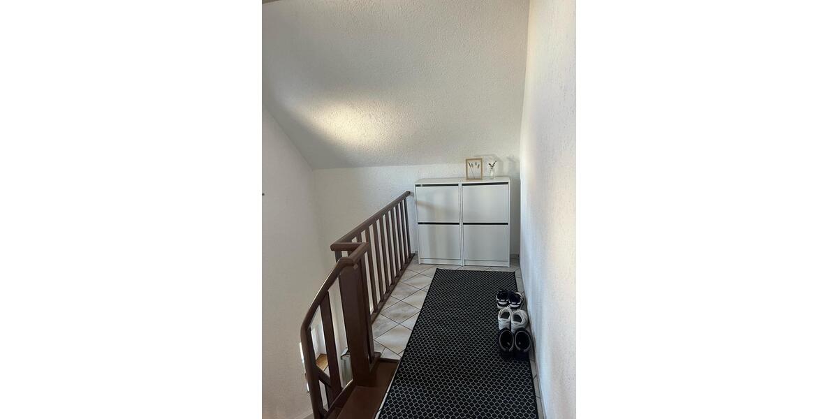 Etagenwohnung Sehnde - 5 Zimmer, 116 m&sup2;, 1.250&euro; | Angebot:24690006