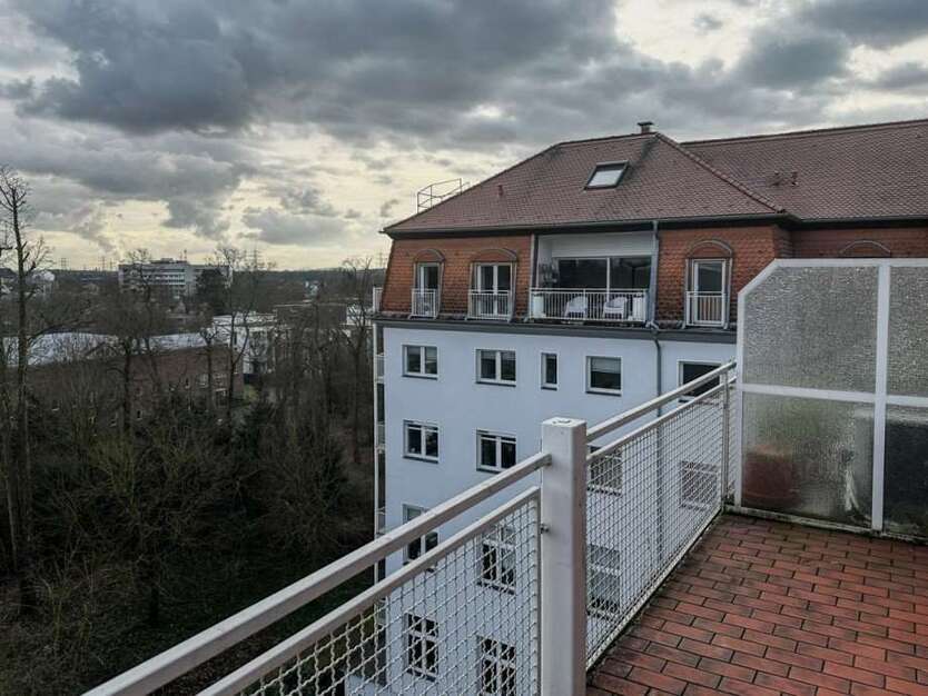 Wohnung zum Mieten in Neuss 2.000 € 145 m² 4 zimmer