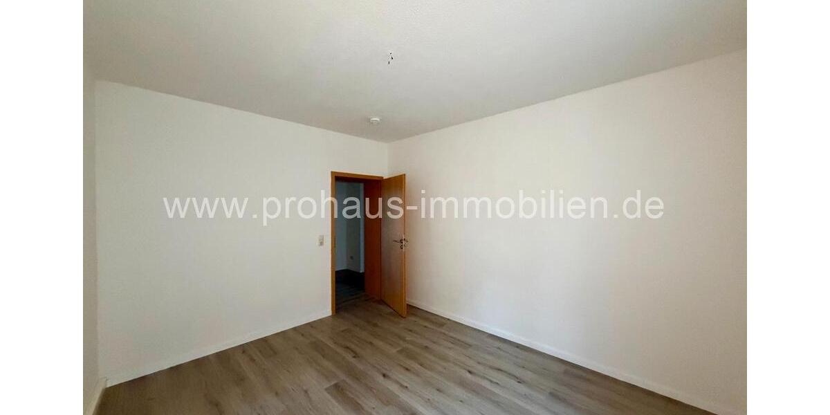 Etagenwohnung Weißenfels - 3 Zimmer, 58 m&sup2;, 340&euro; | Angebot:26633022