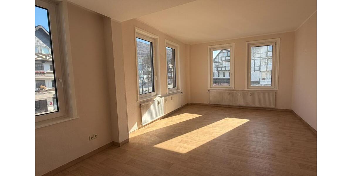 Etagenwohnung Olsberg - 8 Zimmer, 152 m&sup2;, 1.050&euro; | Angebot:25479708