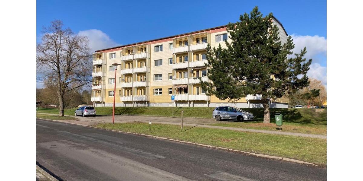 --Helle Wohnung mit Balkon – ideal für Familien und Paare-- 4 zimmer