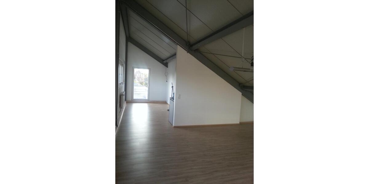 Etagenwohnung Vaihingen an der Enz - 1 Zimmer, 75 m&sup2;, 675&euro; | Angebot:24772635