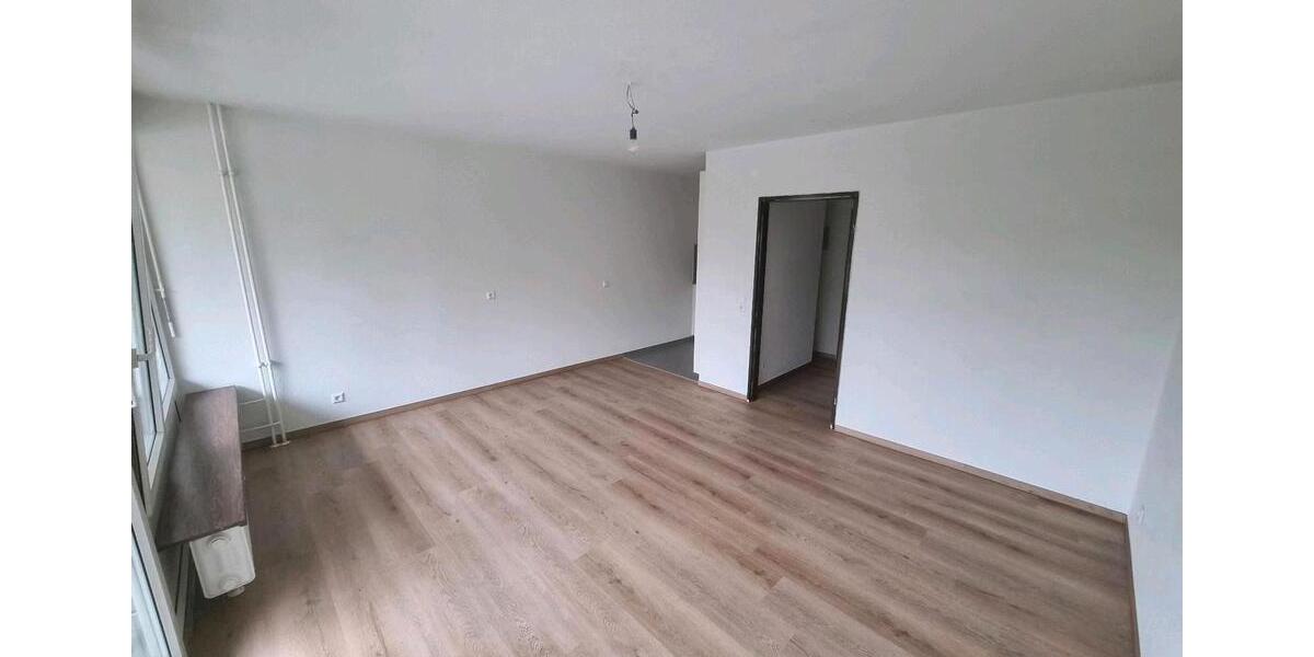 Helle 1-ZBK (31qm) in zentr. Lage inkl. TG-Stellplatz 1 zimmer