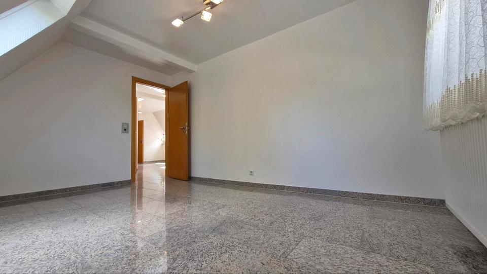 Etagenwohnung Ehningen - 3 Zimmer, 74 m&sup2;, 1.100&euro; | Angebot:26676239