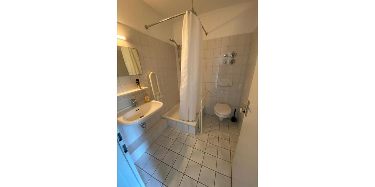 Etagenwohnung Hockenheim - 1 Zimmer, 26 m&sup2;, 600&euro; | Angebot:25930085