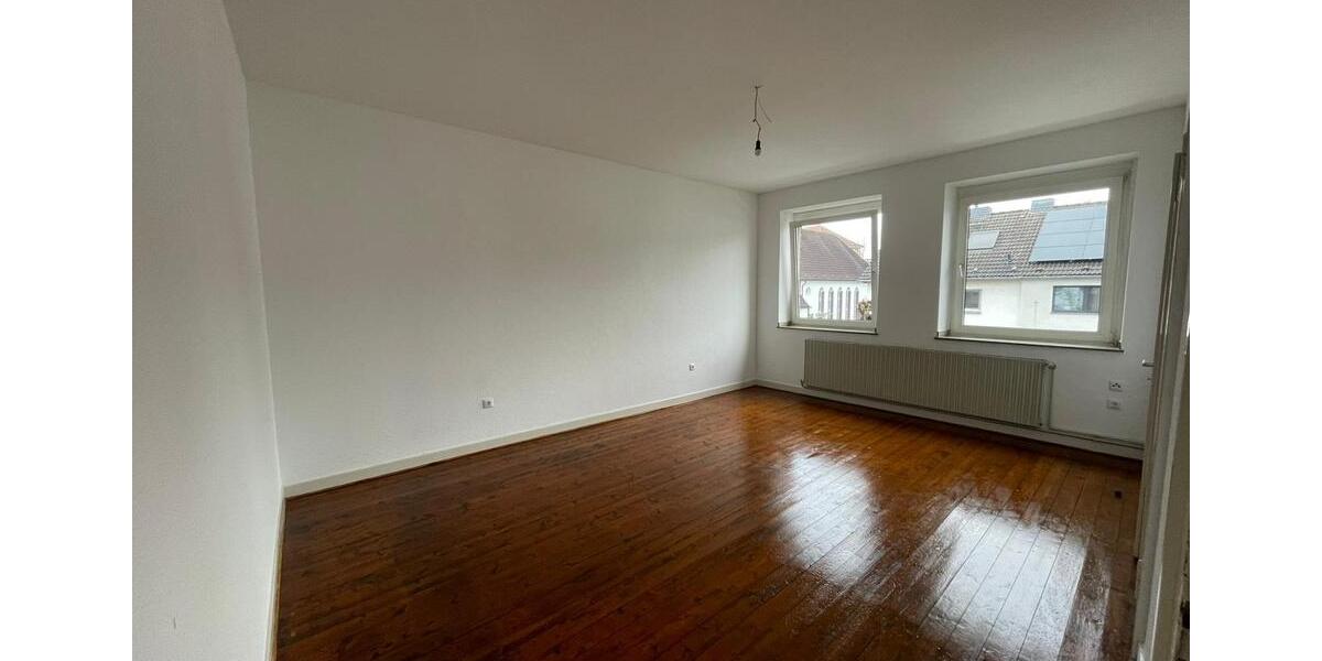 Etagenwohnung Moers - 3 Zimmer, 95 m&sup2;, 850&euro; | Angebot:25102255