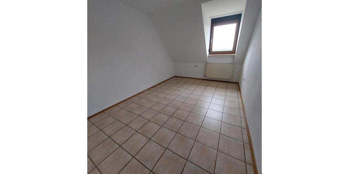 Dachgeschoßwohnung Gerolzhofen - 5 Zimmer, 939&euro; | Angebot:23555332