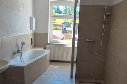 Wohnung Markneukirchen - 2 Zimmer, 68 m&sup2;, 460&euro; | Angebot:27630214