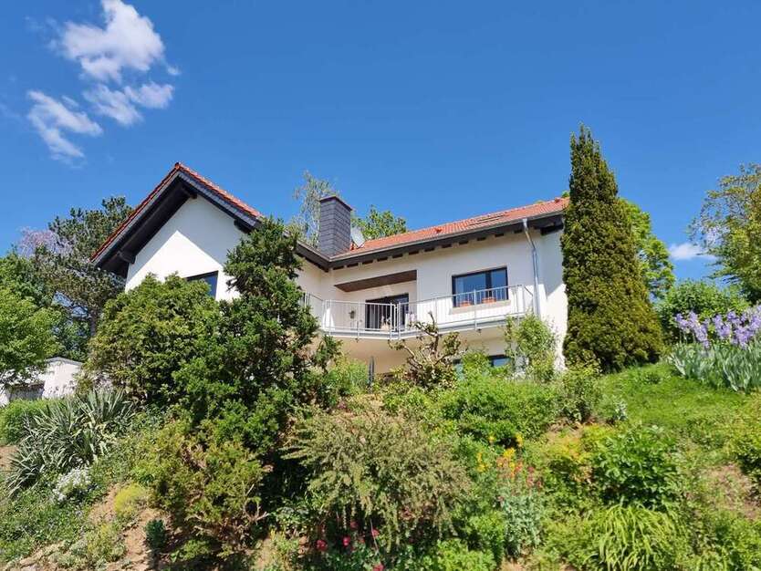 Haus zum Mieten in Alzey-Weinheim 1.900 € 175 m²