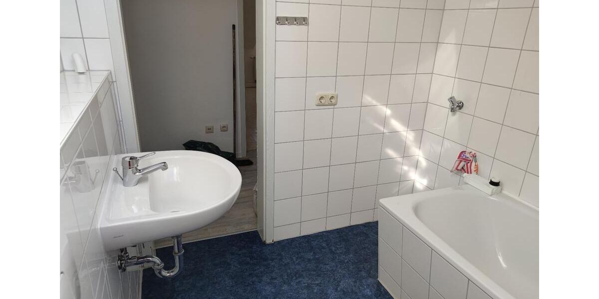 Dachgeschoßwohnung Schmölln - 2 Zimmer, 52 m&sup2;, 334&euro; | Angebot:27628910