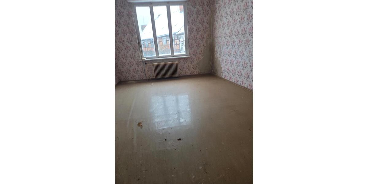 Etagenwohnung Lenzen (Elbe) - 7 Zimmer, 150 m&sup2;, 1.000&euro; | Angebot:24706323