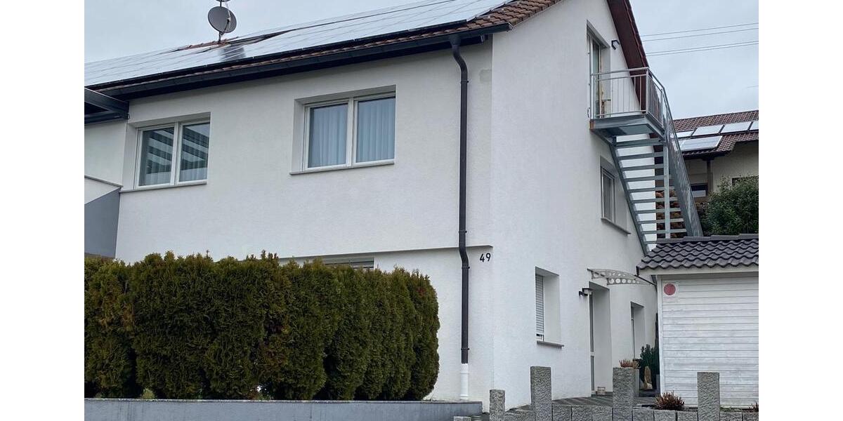 Dachgeschoßwohnung Dettingen an der Erms - 3 Zimmer, 76 m&sup2;, 870&euro; | Angebot:26640257