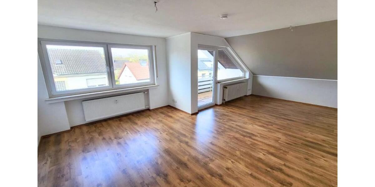 WBS!!! DG Wohnung in einem ruhigen MFH in Steinheim 3 zimmer
