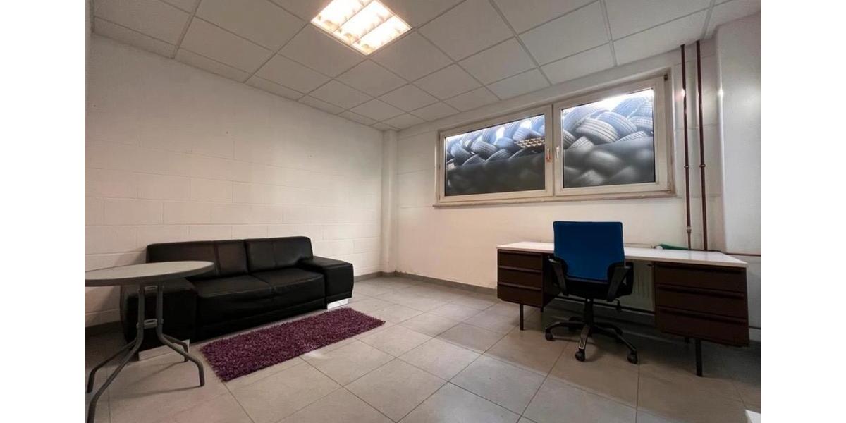 TOP Ausstellungsraum mit Büros, Küche, WC in HDH-Schnaitheim B19 zimmer