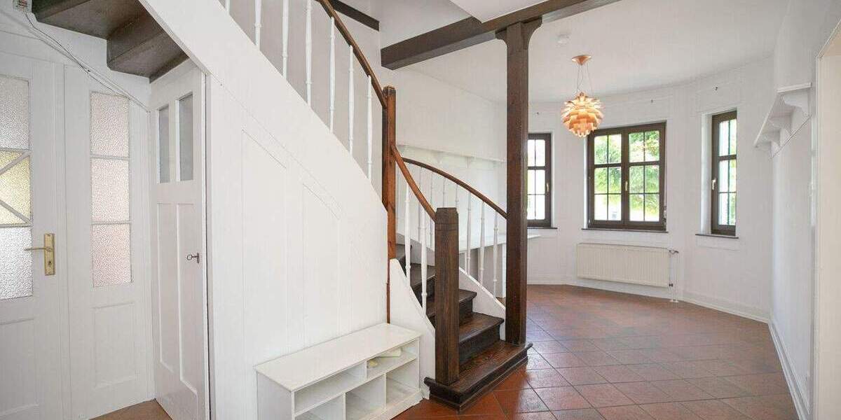 Einfamilienhaus Langen - 8 Zimmer, 190 m&sup2;, 2.900&euro; | Angebot:25689006