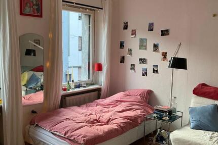 Eine Zimmer in 3WG nur Frauen 1 zimmer